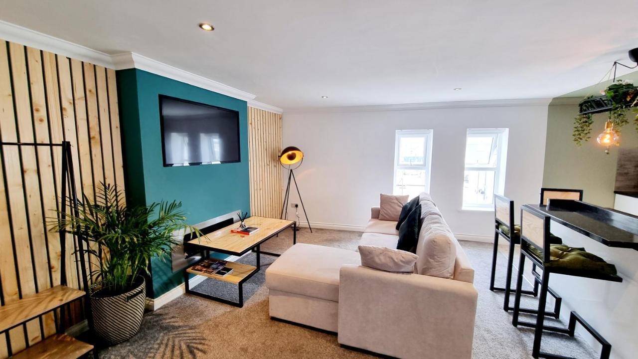 Bed& Boujee By The Pier Apartment